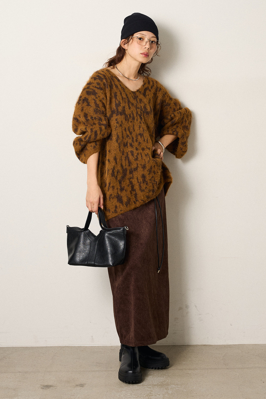 [SET]フラッフィーレオパードシャギーニット+ロープベルト付きスウェード調スカート(2set)