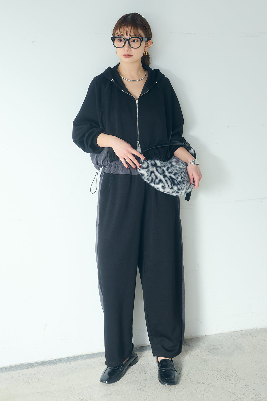 [SET]ドルマンショートフーディー+異素材切り替えスウェットパンツ(2set)