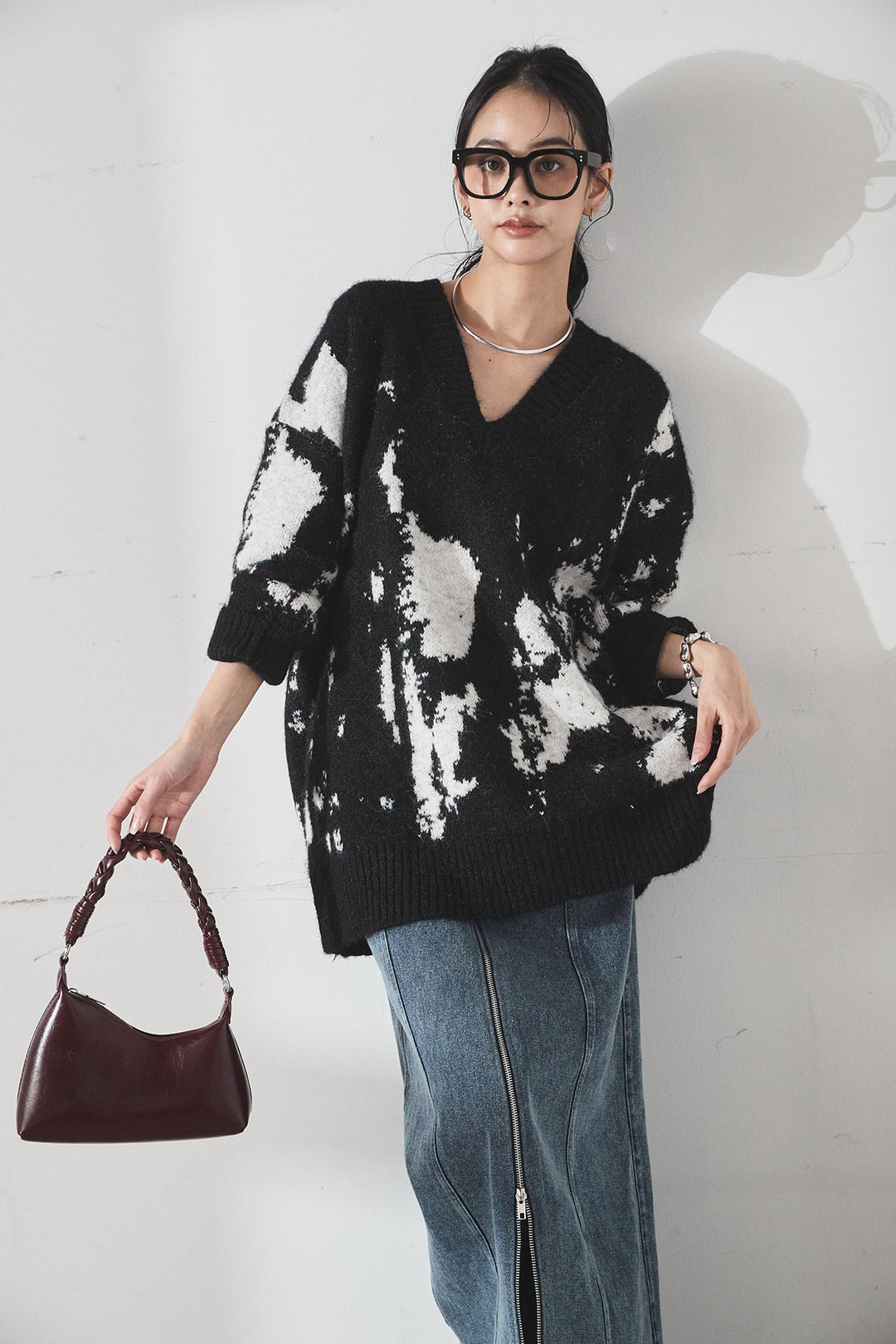 [SET]アブストラクト柄ニットプルオーバー+フロントジップデニムスカート(2set)