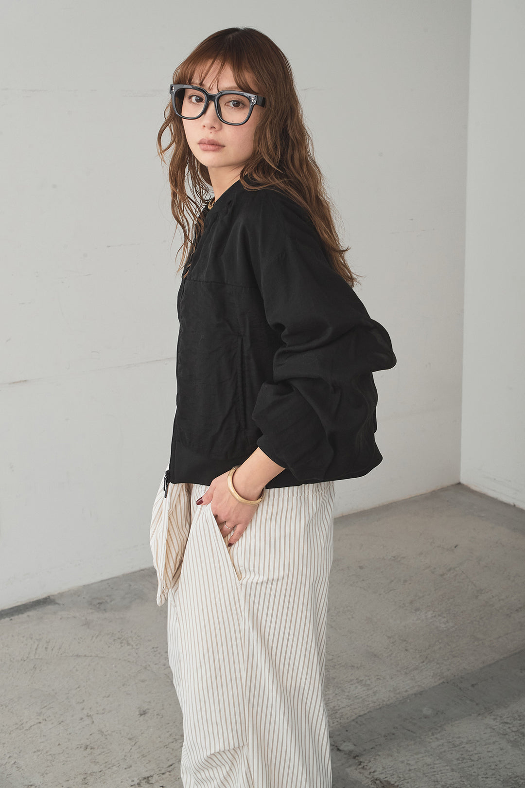 [SET]シアー×ポンチブルゾン+ストライプウエスト巻きジョガーパンツ(2set)