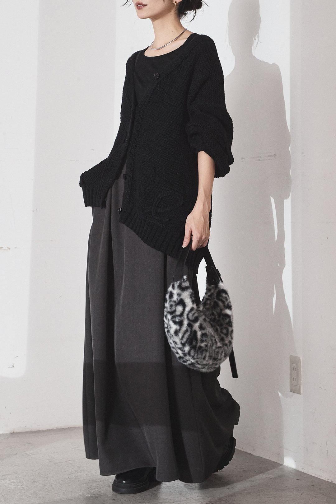 [SET]コード刺繍リラックスニットカーディガン+フレアリラックスキャミワンピース(2set)