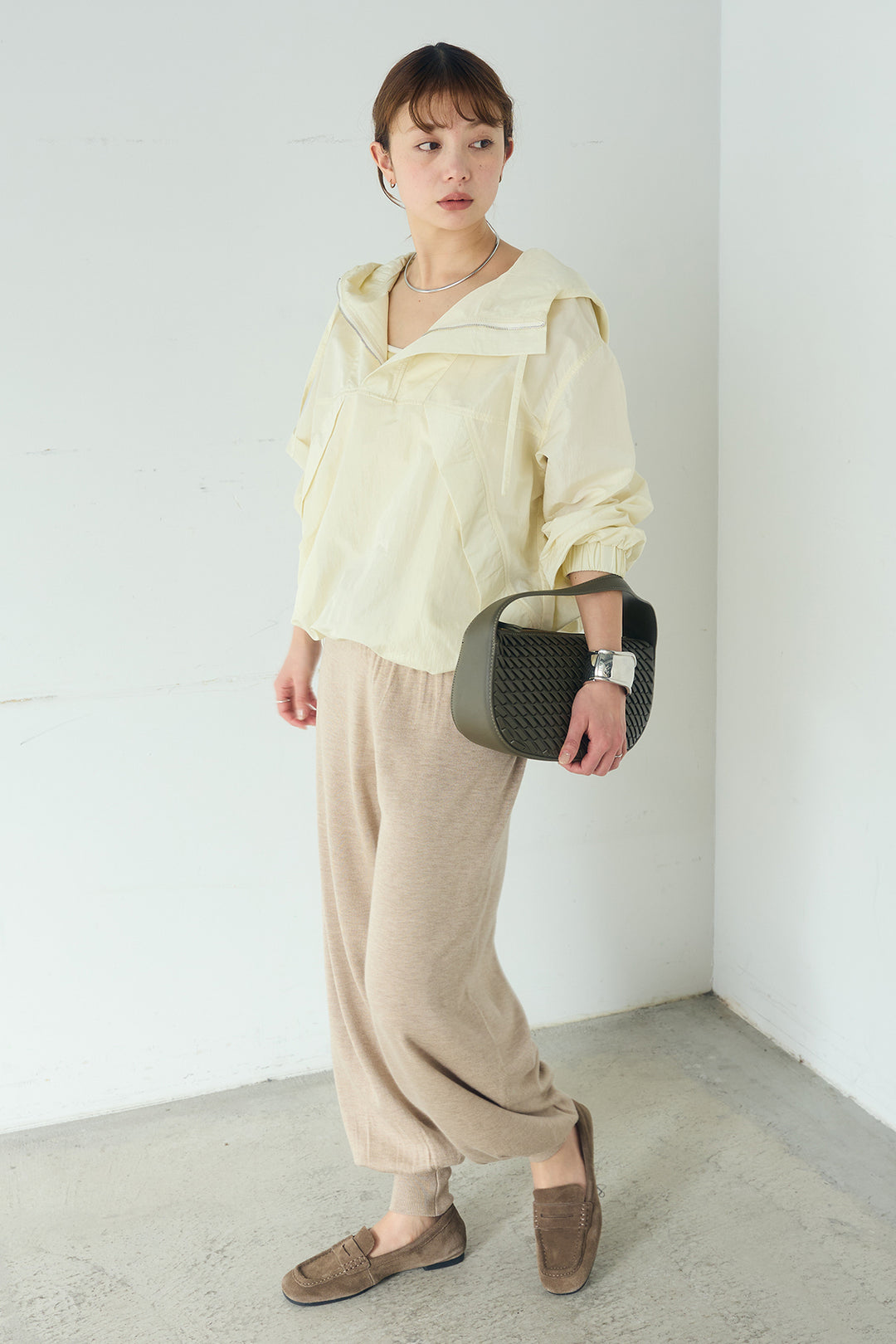 [SET]ナイロンフーディーブルゾンアウター+裾絞りリブニットパンツ(2set)