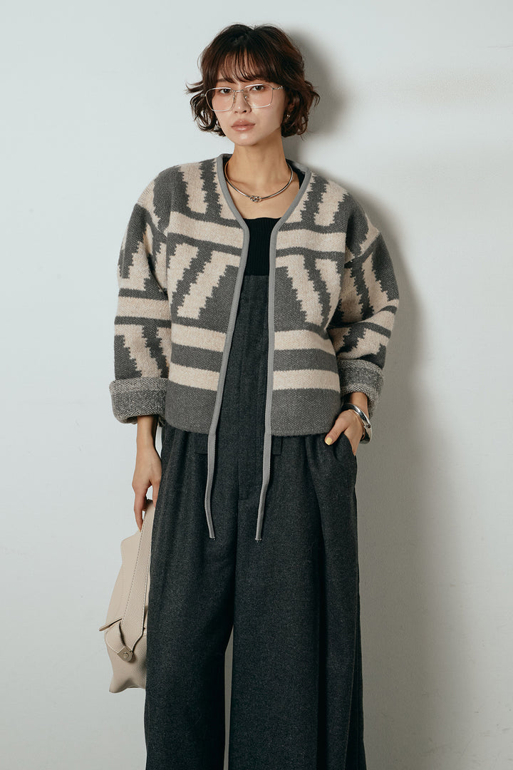 [SET]ノーカラー幾何学模様アウター+ウール混フランネルワイドサロペット(2set)