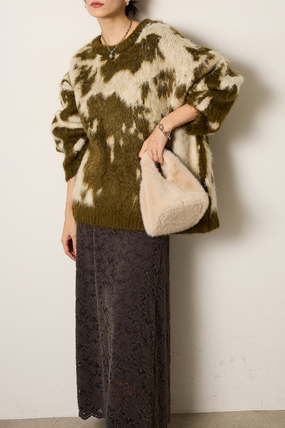 [SET]モヘアタッチマーブルニット+花柄刺繍ベロアフレアスカート(2set)