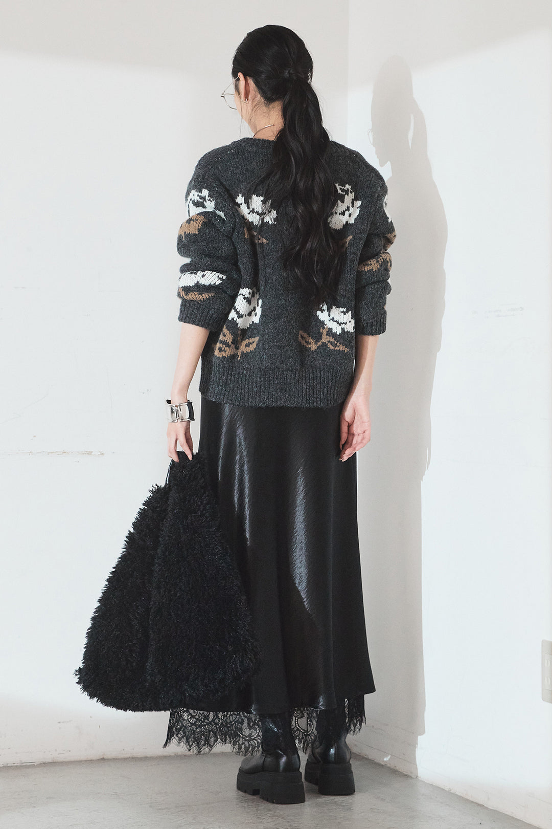 [SET]花柄ジャガードニットカーディガン+裾レースデザインサテンスカート(2set)