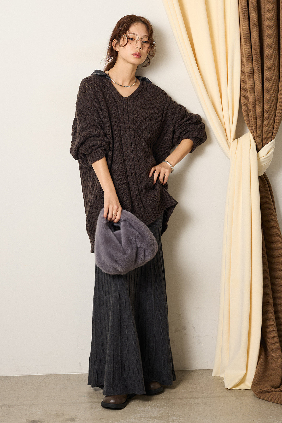 [SET]デニムカラーケーブルオーバーニット+編み地切り替えフレアニットスカート(2set)