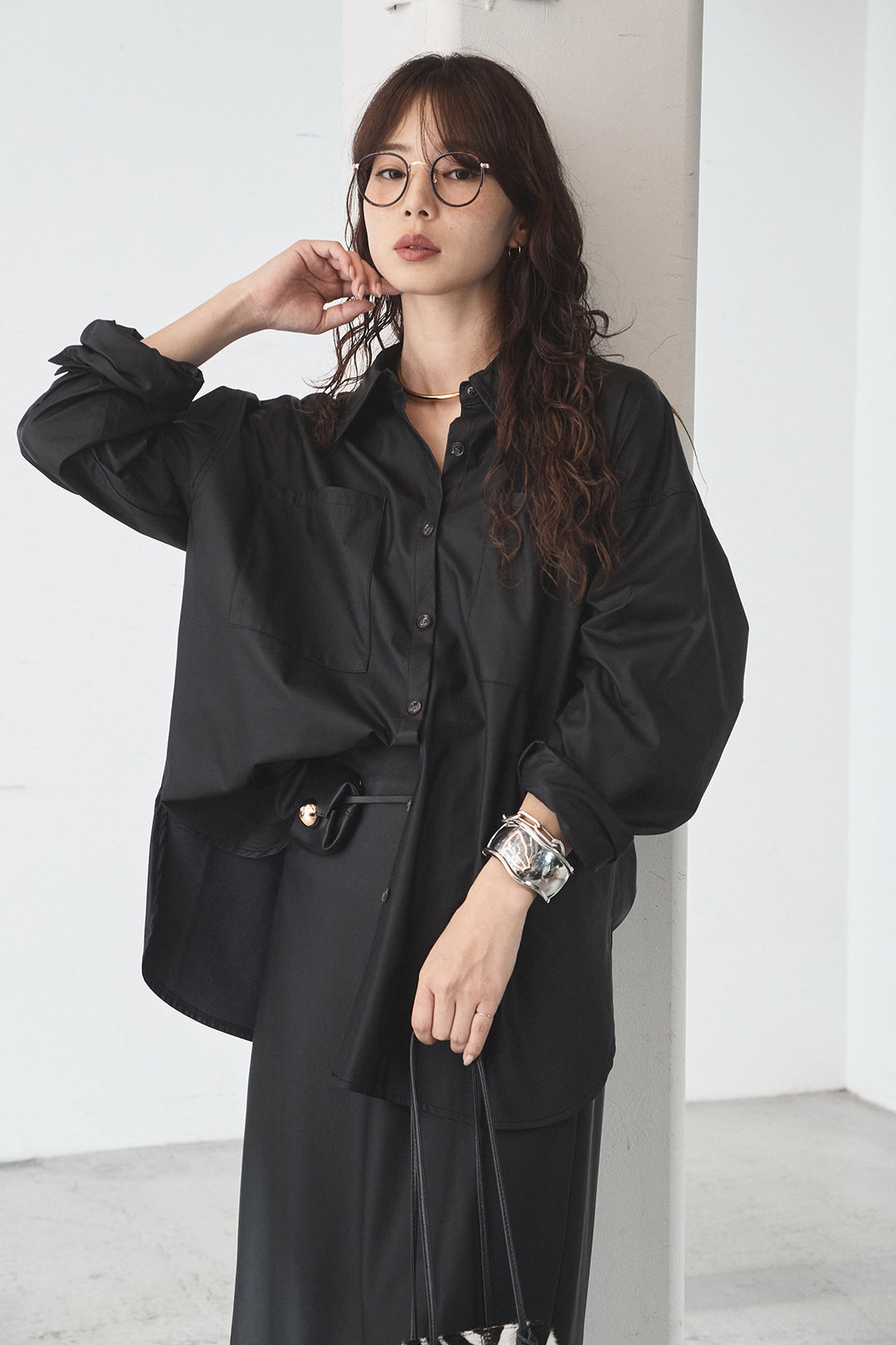 [SET]ウォッシャブルエコレザービックカフスシャツ+ウォッシャブルエコレザーナロースカート(2set)