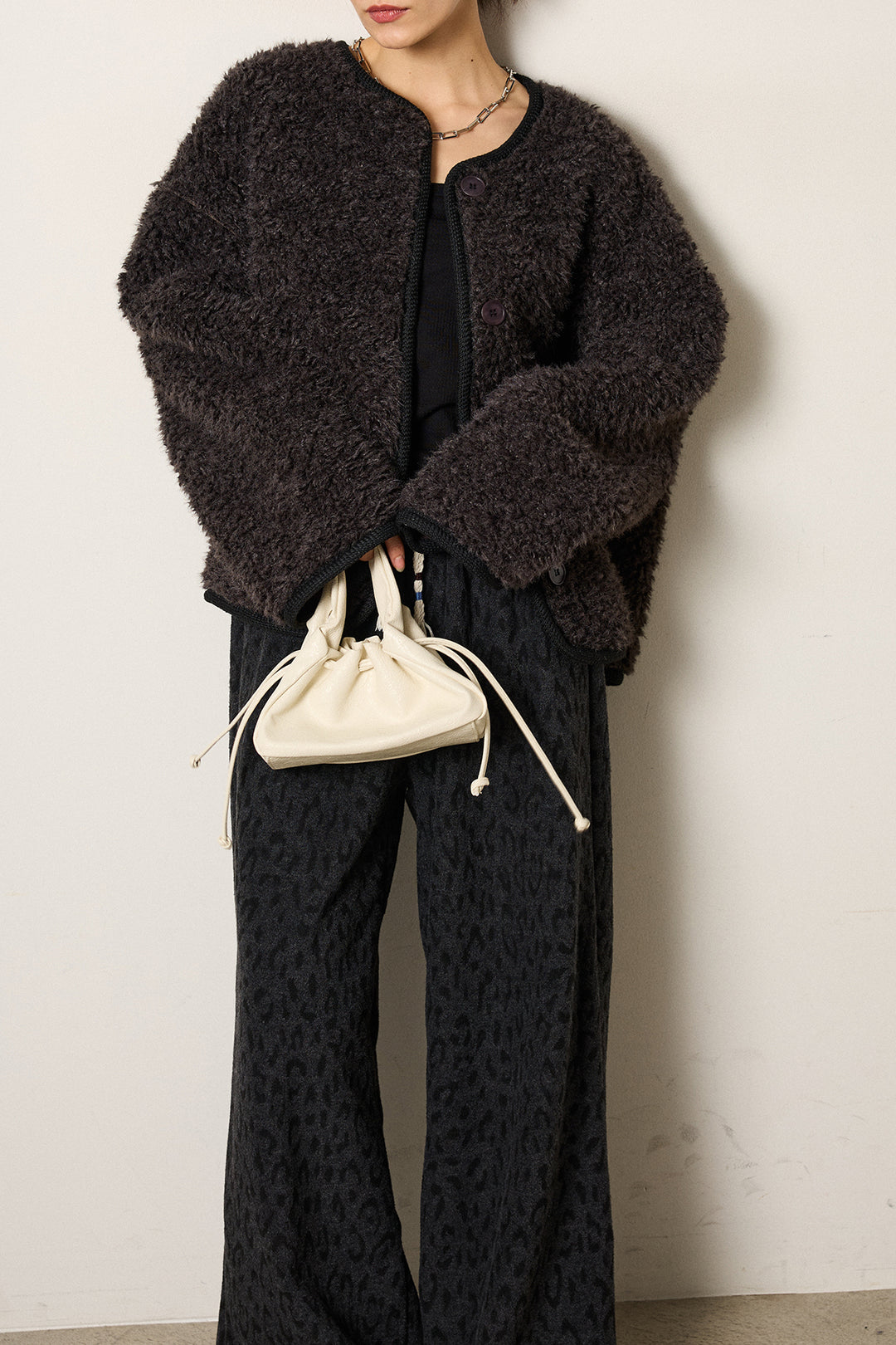 [SET]ノーカラー裏地レオパードボアアウター+レオパードジャガードニットパンツ(2set)