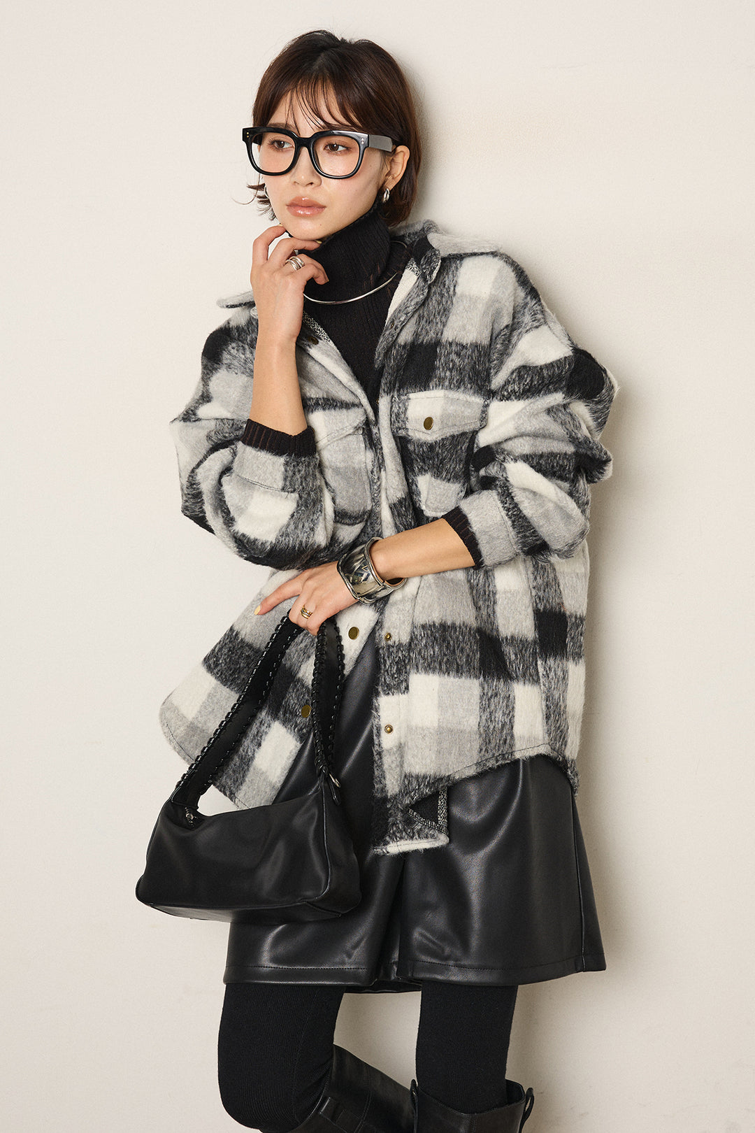 [SET]起毛チェック柄ポケットアウター+ストレッチエコレザーバミューダパンツ(2set)