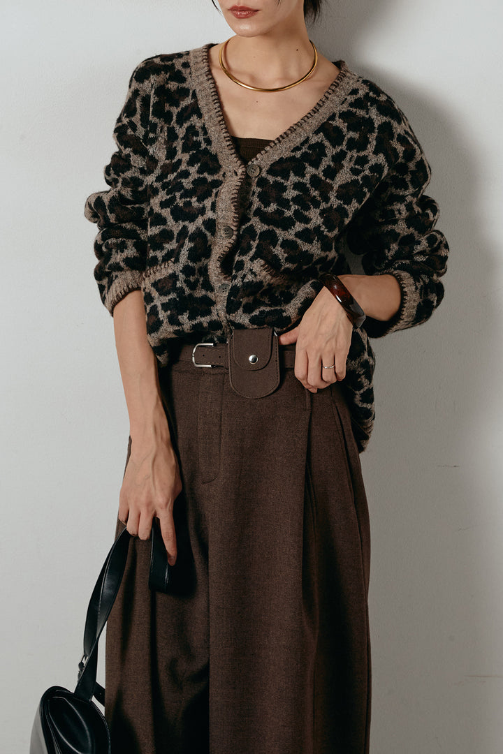 [SET]ステッチデザインレオパードニットカーディガン+ポーチベルト付きカーブパンツ(2set)