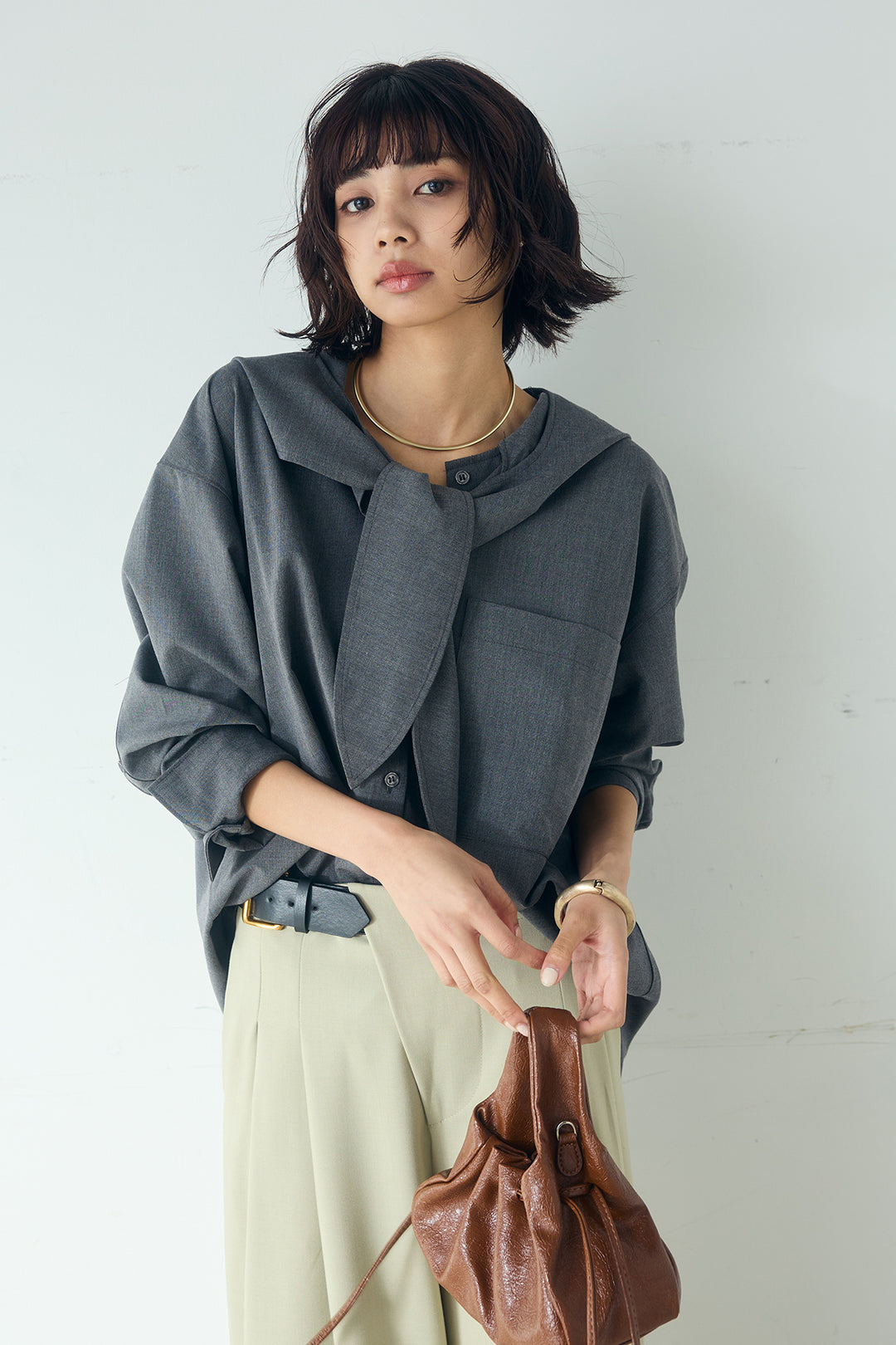 [SET]無地タイ付フーディーBIGシャツ+サイドベルトタック入りスラックス(2set)