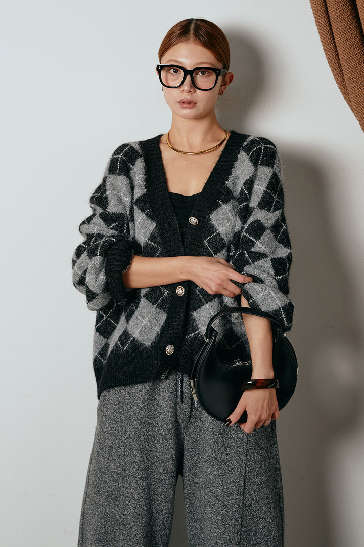 [SET]オーバーサイズ総柄Vネックニットカーディガン+杢ニットフレアパンツ(2set)