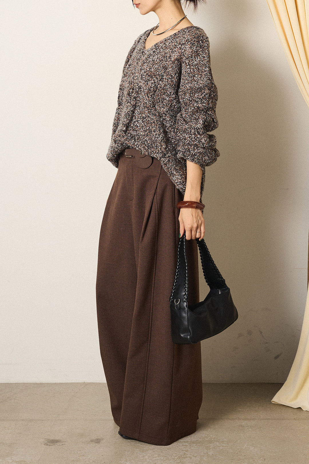 [SET]Vネックミックス編みニットトップス+ポーチベルト付きカーブパンツ(2set)