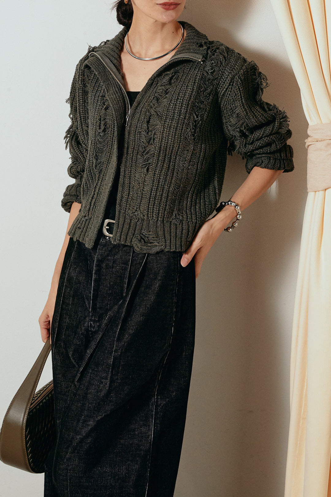 [SET]ハイネックフリンジジップニットトップス+フロントタック入りコーデュロイパンツ(2set)