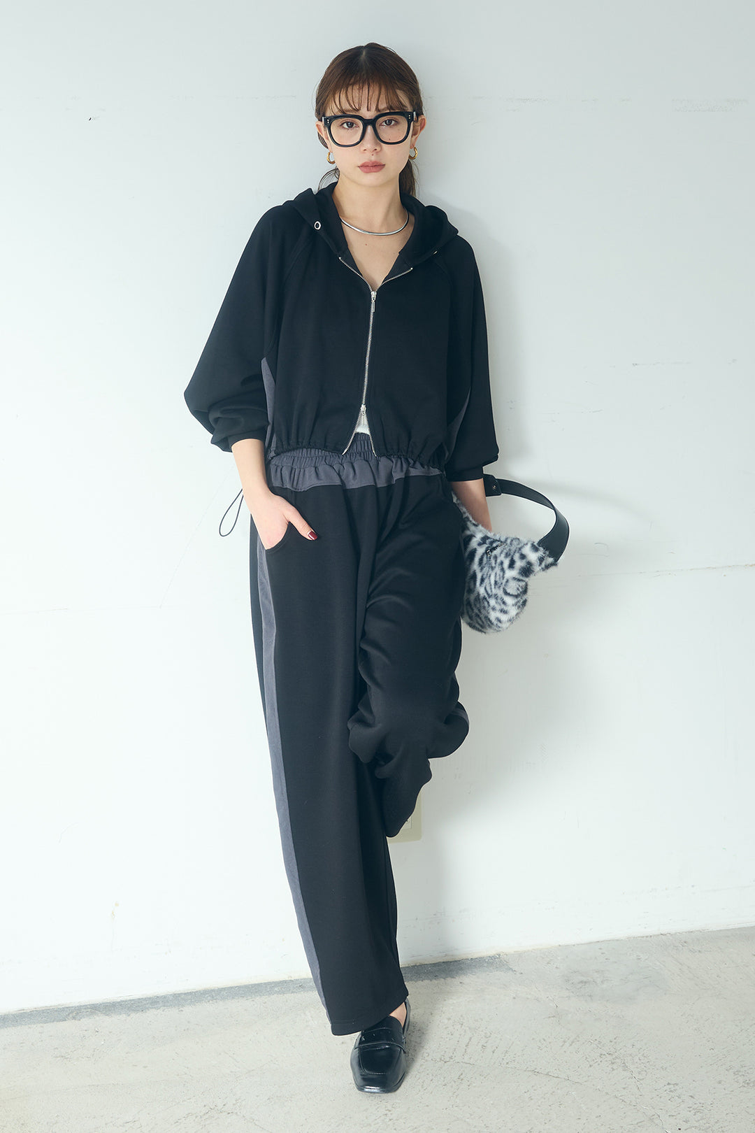 [SET]ドルマンショートフーディー+異素材切り替えスウェットパンツ(2set)