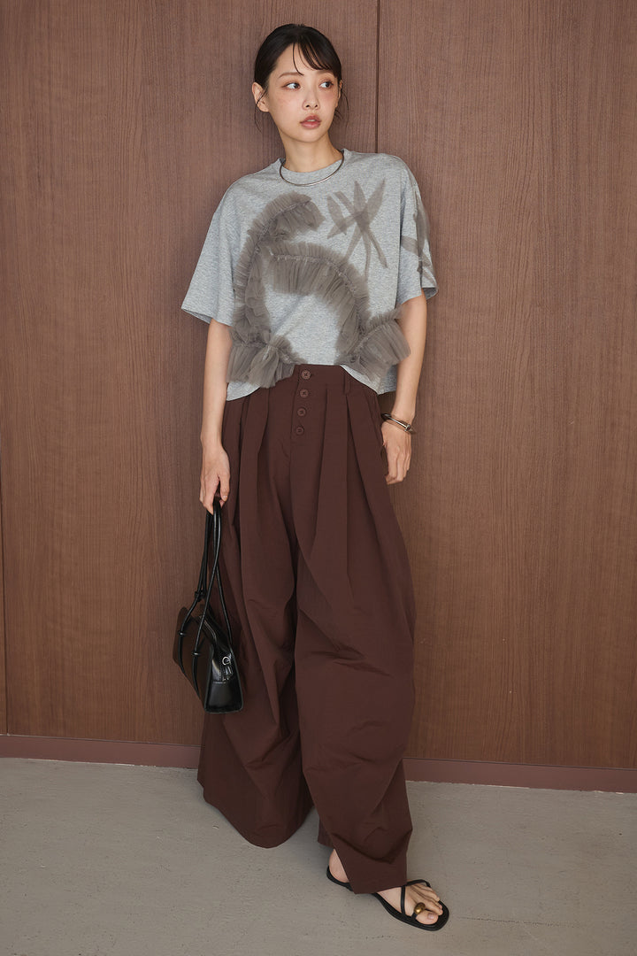 [SET]チュールモチーフデザインTシャツ+ボタンデザインニーサイドタックパンツ(2set)