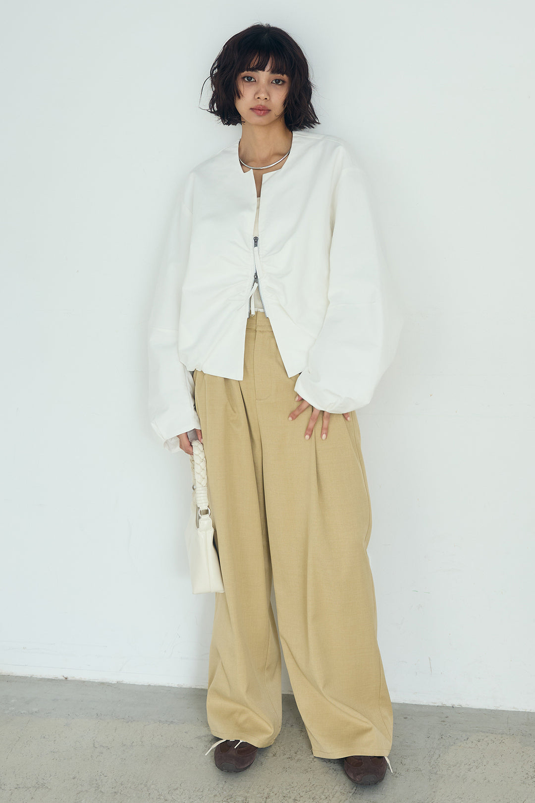 [SET]ノーカラーフロントギャザージップアウター+ツイルメニータックパンツ(2set)