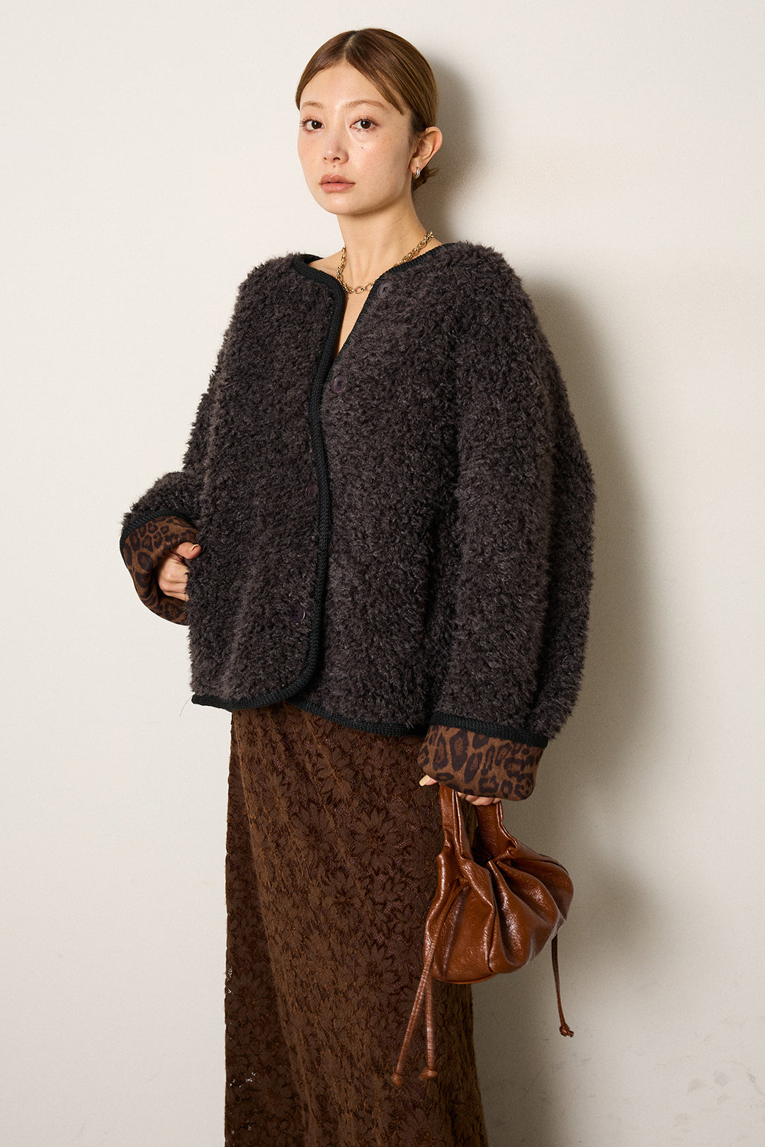 [SET]ノーカラー裏地レオパードボアアウター+花柄刺繍ベロアフレアスカート(2set)