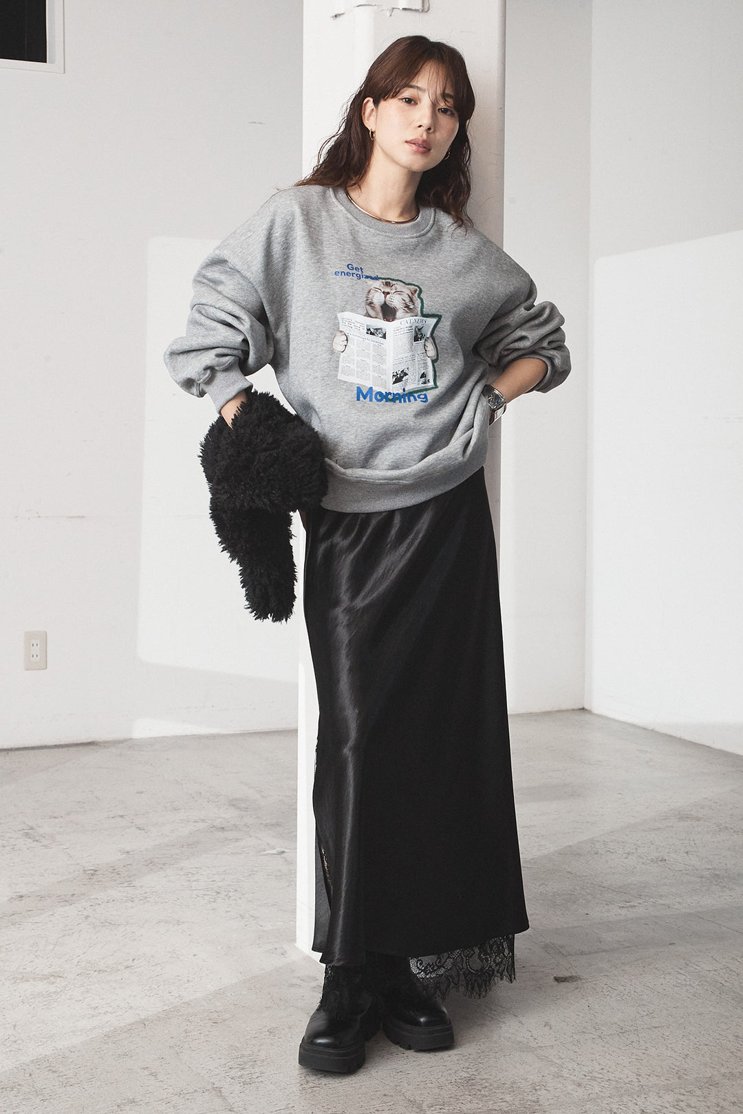 [SET]裏起毛モーニングキャットプリントスウェット+裾レースデザインサテンスカート(2set)