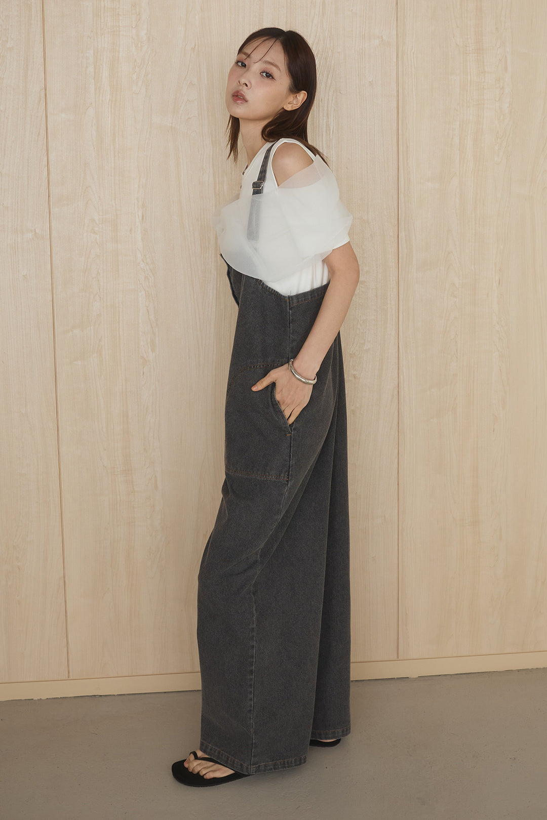 [SET]シアーレイヤーデザインカットソー+フロントボタンデニムサロペット(2set)