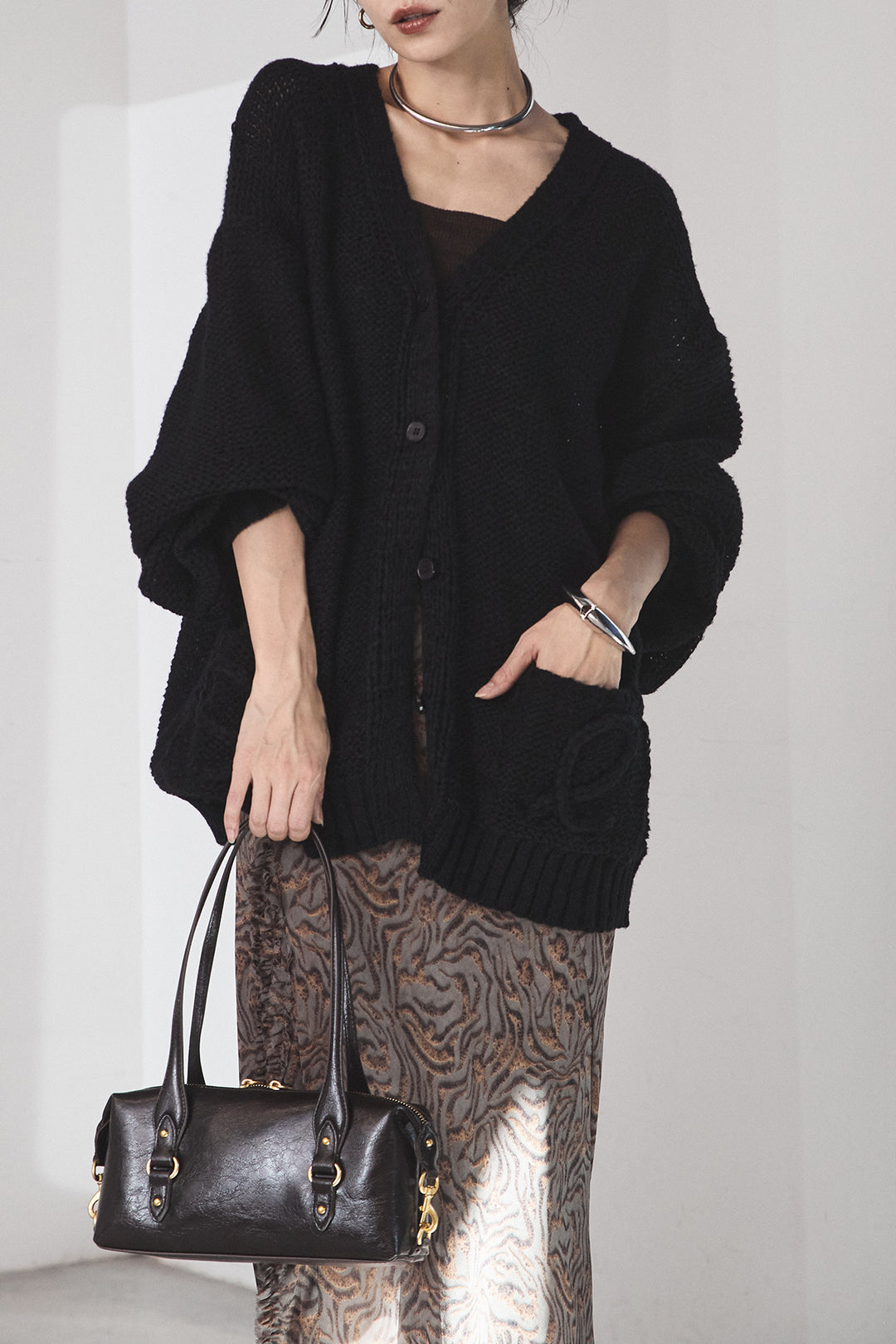 [SET]コード刺繍リラックスニットカーディガン+抽象柄ロングスカート(2set)