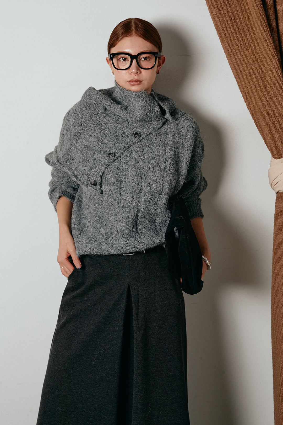 [SET]ケープデザインケーブルニットトップス+ベルト付きフロントタックデザインパンツ(2set)