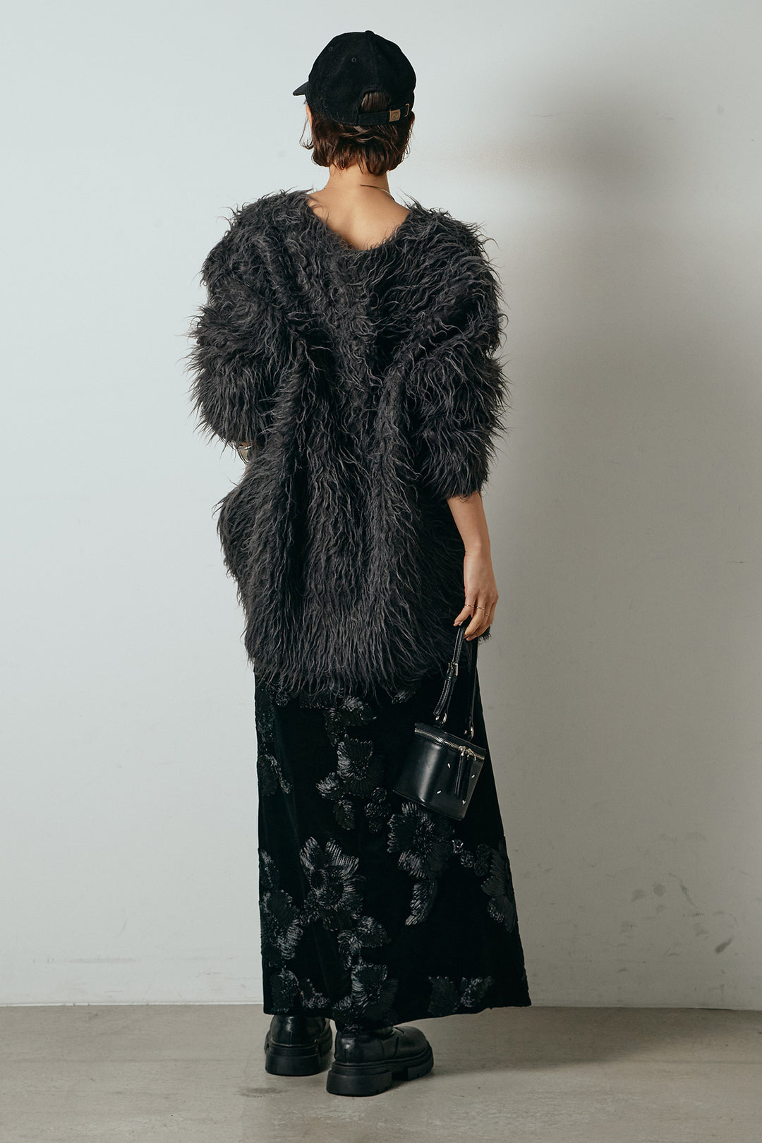 [SET]深Vネックシャギーニットトップス+フラワー刺繍ワイドスカート(2set)