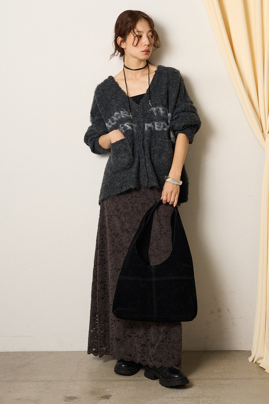 [SET]ウール混透かしロゴニットカーディガン+花柄刺繍ベロアフレアスカート(2set)