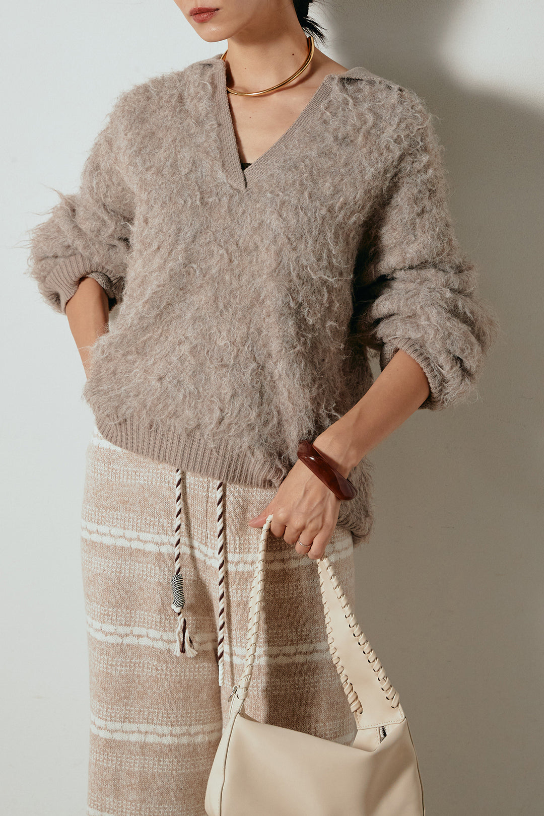 [SET]襟付きシャギーニットポロトップス+マルチライン柄リラックスニットパンツ(2set)