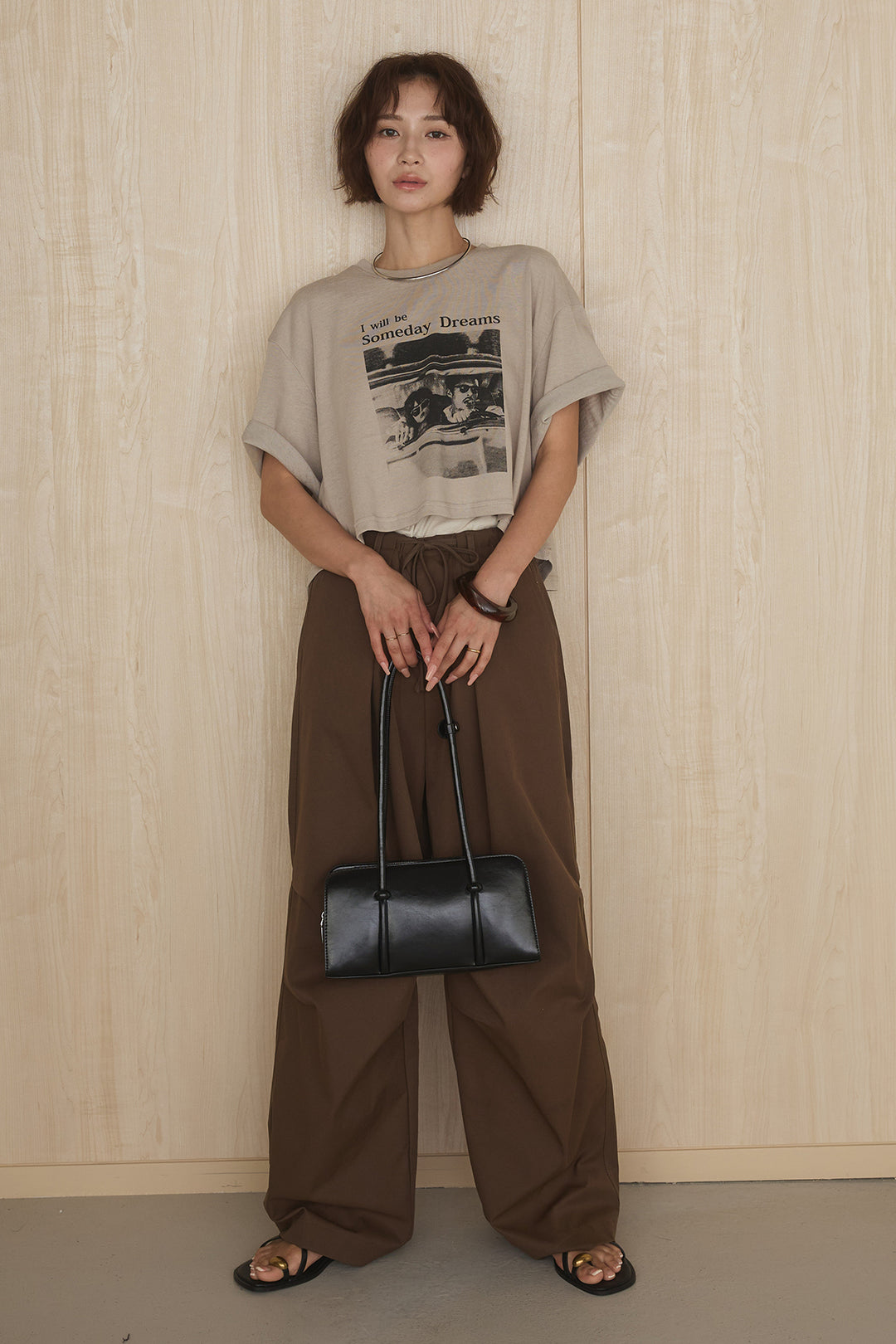 [SET]グラフィックサムデイワイドクロップドT+ニーサイドタックウエストドロストパンツ(2set)