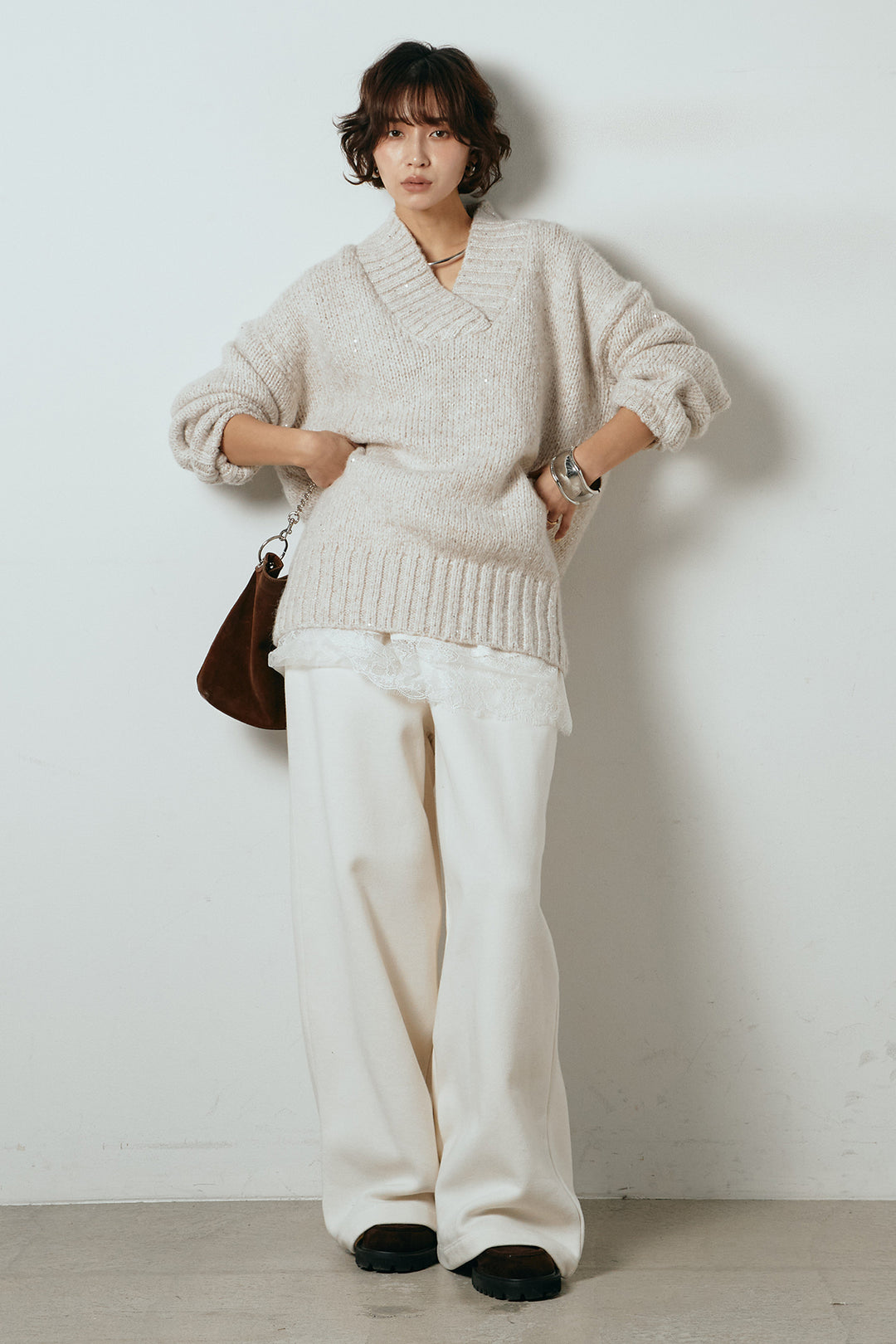 [SET]Vネックラメニットトップス+裏起毛スウェットワイドパンツ+レース切り替えキャミソール(3set)