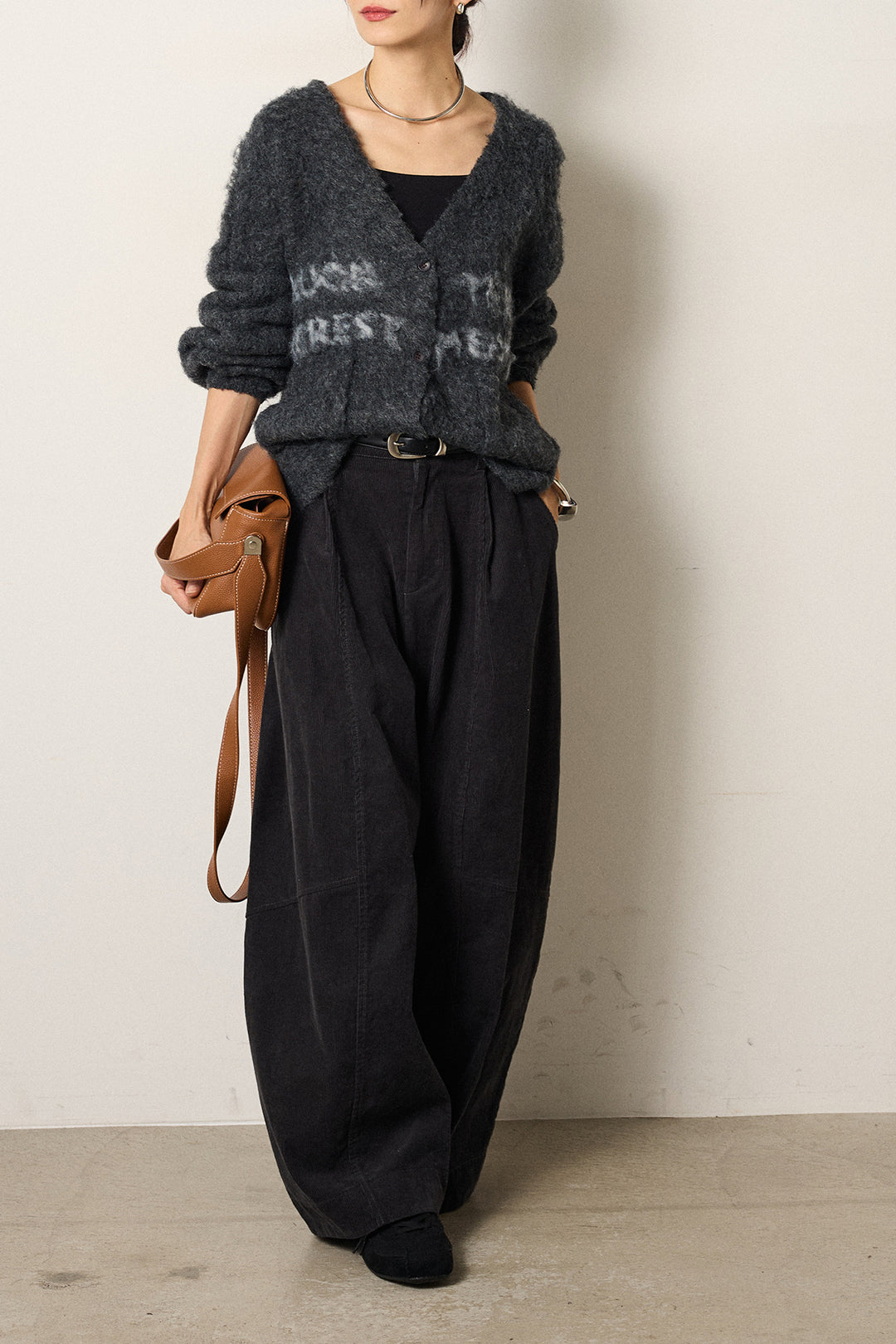 [SET]ウール混透かしロゴニットカーディガン+タック入りコーデュロイワイドパンツ(2set)