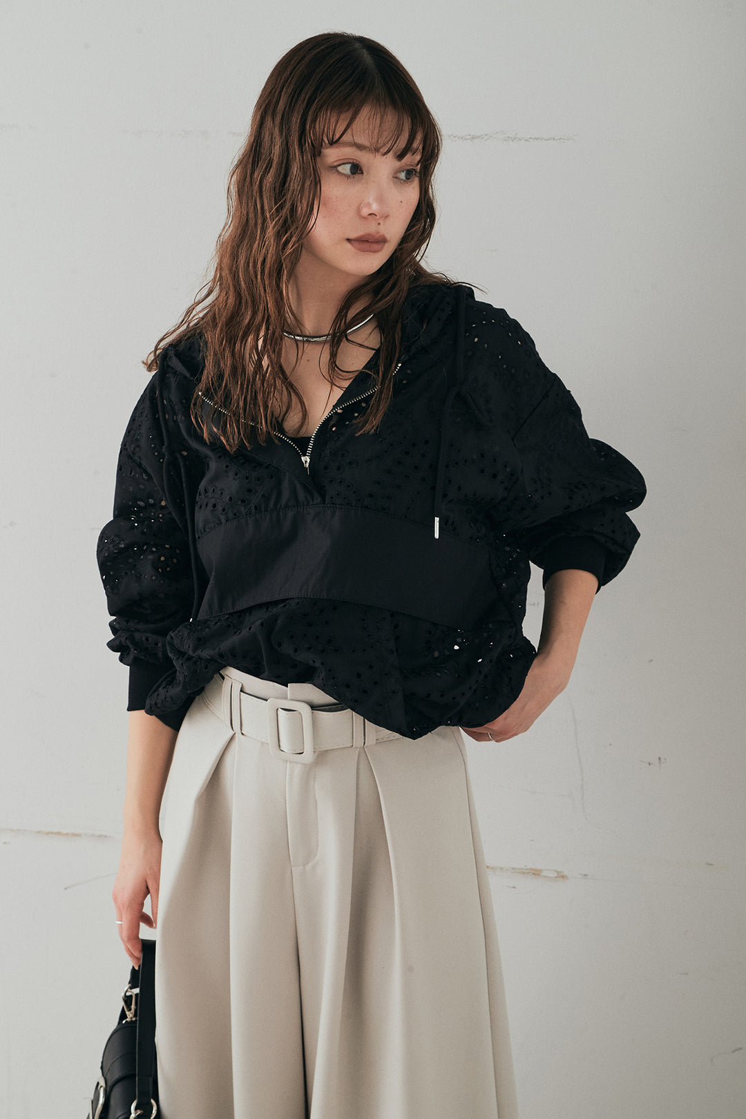 [SET]レースハーフジップアップフーディー+ベルト付きツータックワイドパンツ(2set)