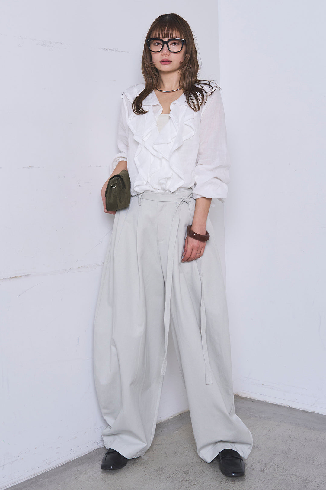 [SET]フリルボタンブラウス+紐ベルト付きカーブワイドパンツ(2set)