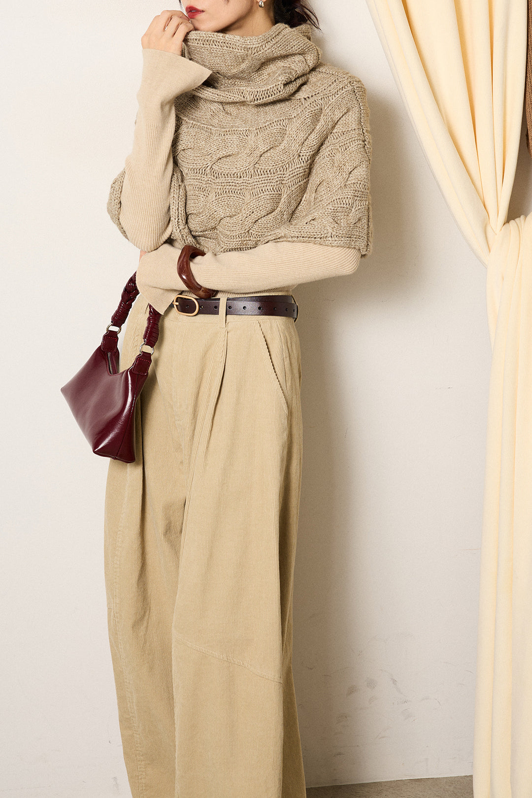 [SET]ケーブル編みケープレイヤードニット+タック入りコーデュロイワイドパンツ(2set)