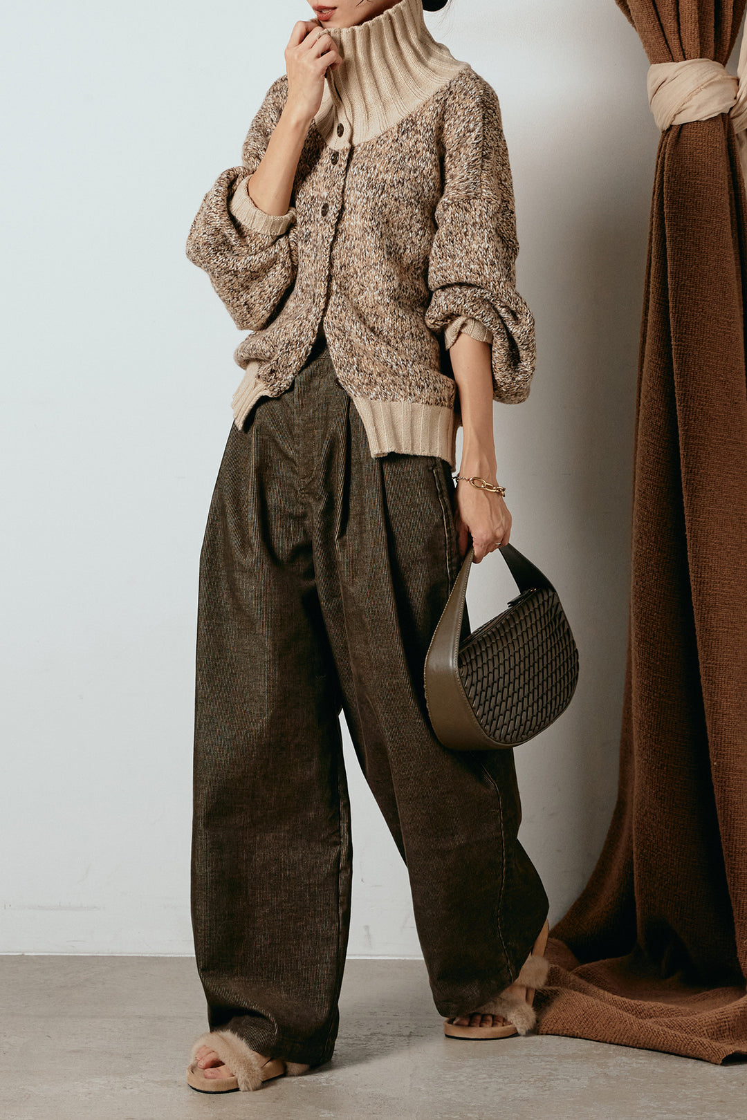[SET]ハイネックミックスニットカーディガン+フロントタック入りコーデュロイパンツ(2set)