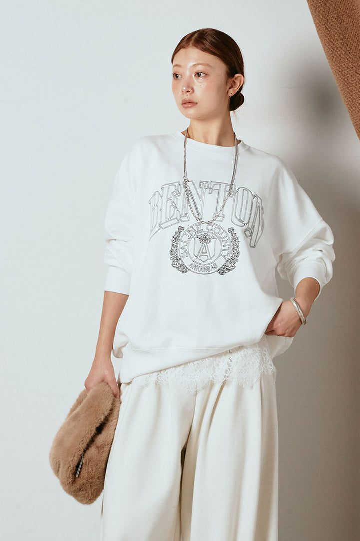 [SET]フロントロゴスウェットプルオーバー+カップ付きレースドッキングキャミソール(2set)