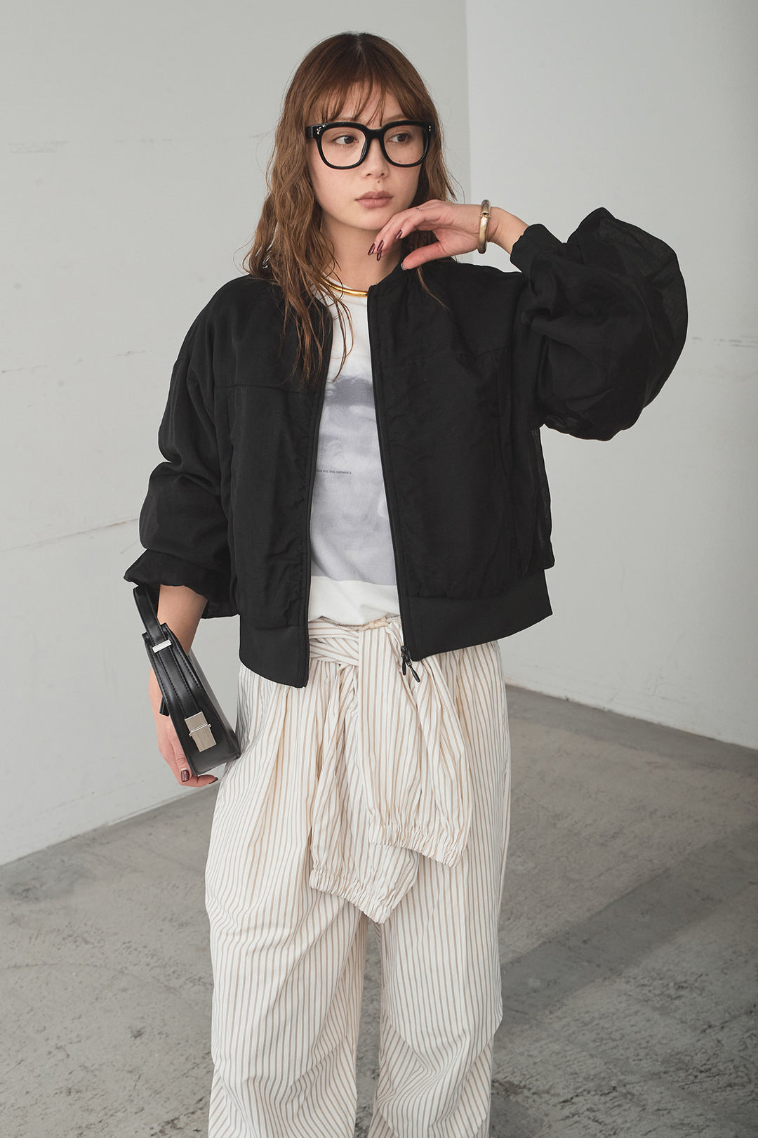 [SET]シアー×ポンチブルゾン+ストライプウエスト巻きジョガーパンツ+長袖アソートフォトTシャツ(3set)