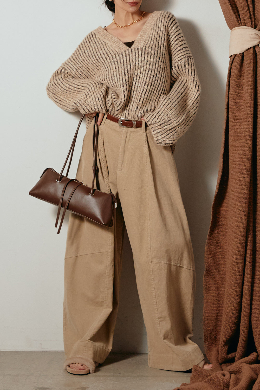 [SET]アルパカタッチ深Vニットトップス+タック入りコーデュロイワイドパンツ(2set)