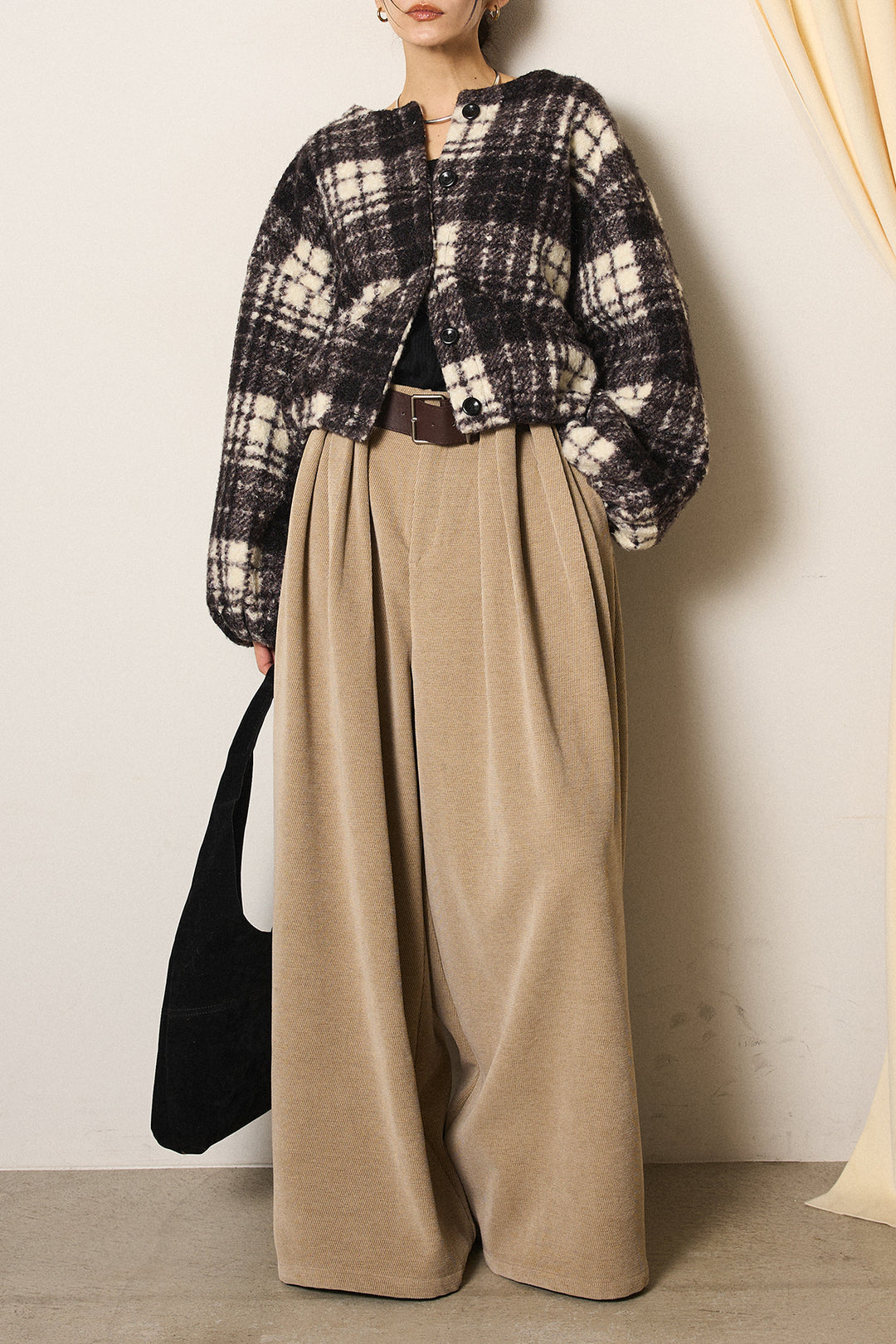 [SET]ノーカラーチェック柄ボアブルゾン+ベルトループコーデュロイワイドパンツ(2set)