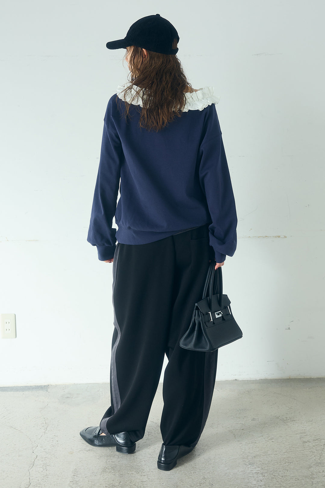 [SET]ネックギャザーフリルスウェット+異素材切り替えスウェットパンツ(2set)