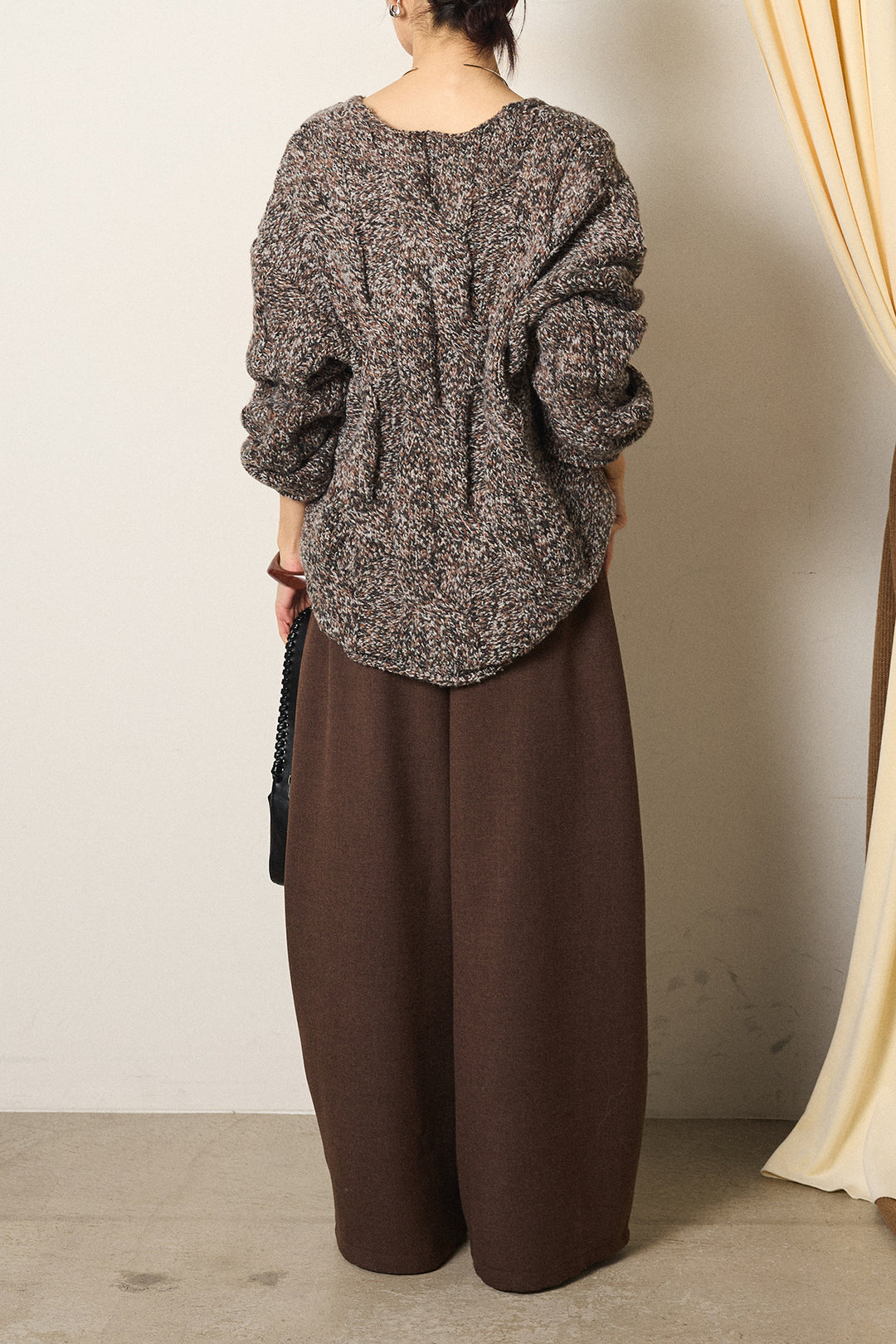 [SET]Vネックミックス編みニットトップス+ポーチベルト付きカーブパンツ(2set)