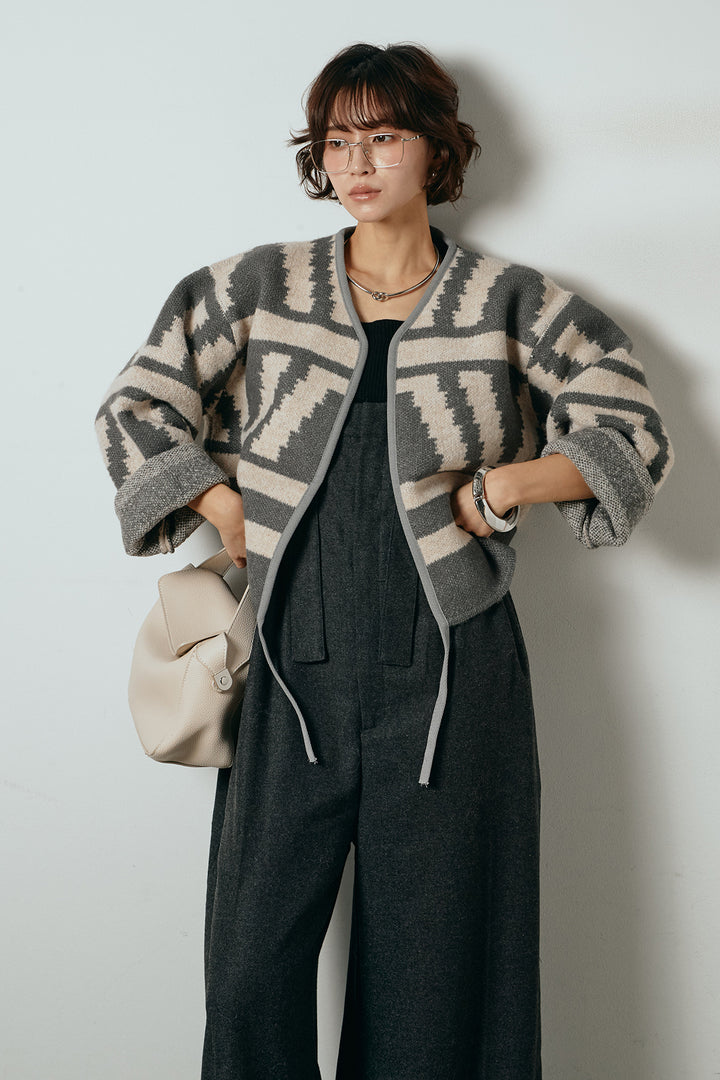 [SET]ノーカラー幾何学模様アウター+ウール混フランネルワイドサロペット(2set)