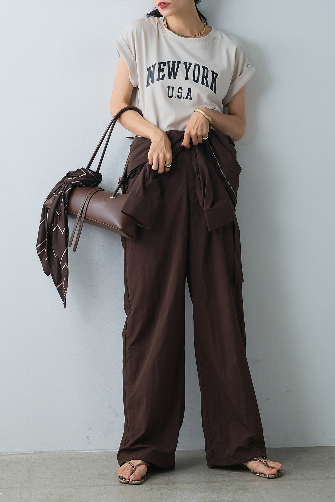 [SET]ショート丈NEWYORKロゴTシャツ+合繊ジャンプスーツ(2set)
