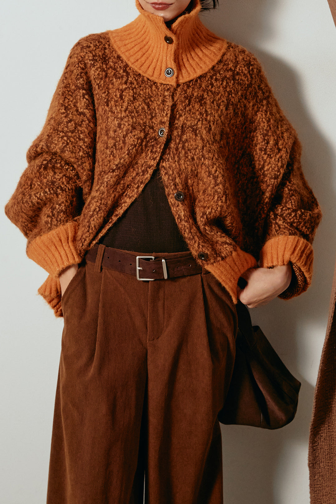 [SET]ハイネックミックスニットトップス+太ベルト付きコーデュロイタックパンツ(2set)