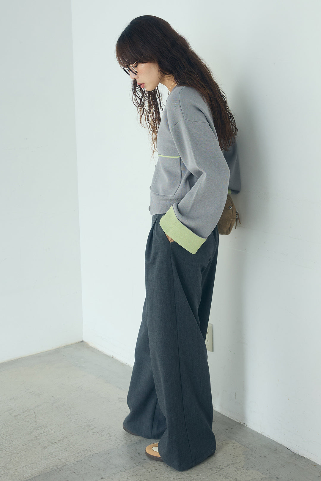 [SET]レーヨンポリダブルフェイスカーディガン+サイドベルトタック入りスラックス(2set)