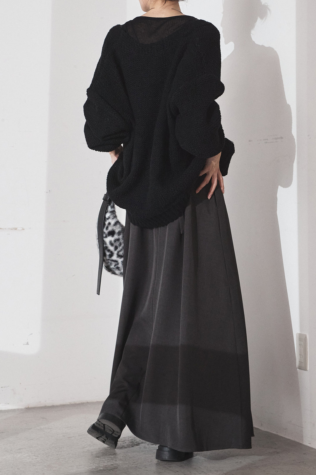 [SET]コード刺繍リラックスニットカーディガン+フレアリラックスキャミワンピース(2set)