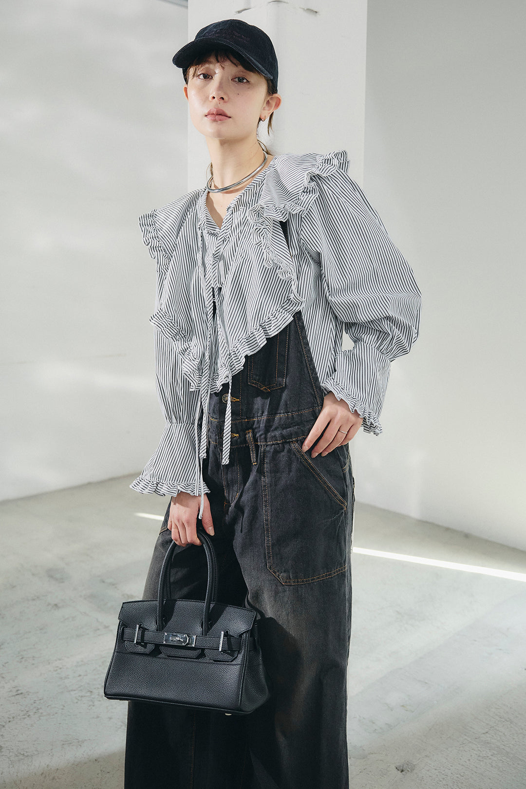 [SET]コットンフリルブラウス+デニムサロペットワイドパンツ(2set)