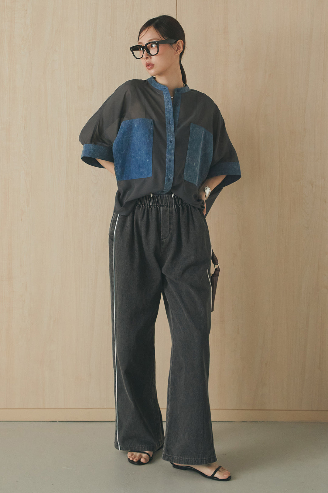 [SET]デニムライクビッグツーポケシアーシャツ+ドロストサイドラインデニムパンツ(2set)