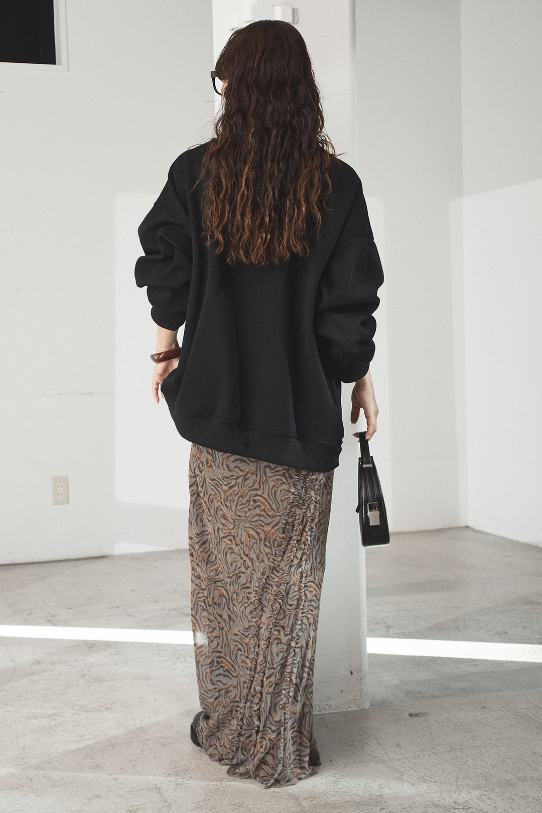 [SET]裏起毛モーニングキャットプリントスウェット+抽象柄ロングスカート(2set)